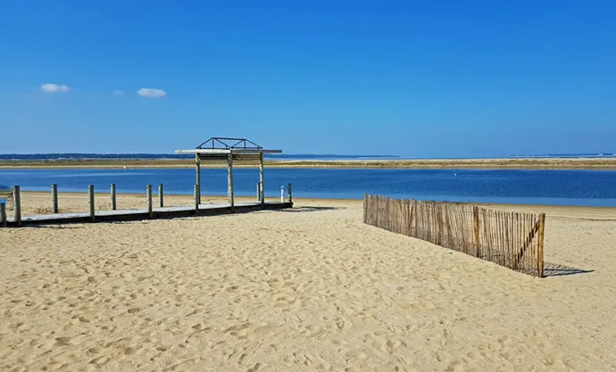 Conciergerie sur le bassin de Marennes Oléron en Charente Maritime.